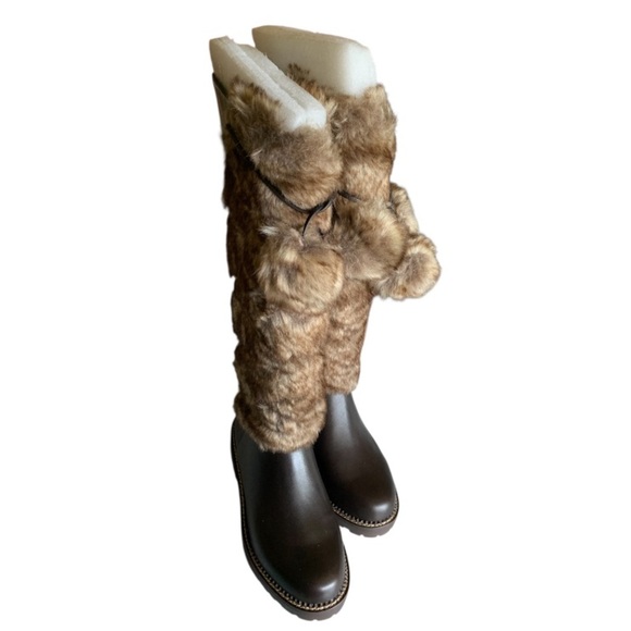 LANDSEND Women’s Lace Up Faux Fur Tall Leather Boots With Pom Poms, Zip Closure - Picture 7 of 13